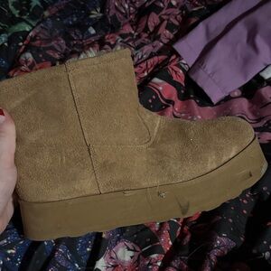 Time and Tru Tan Suede Winter Boots